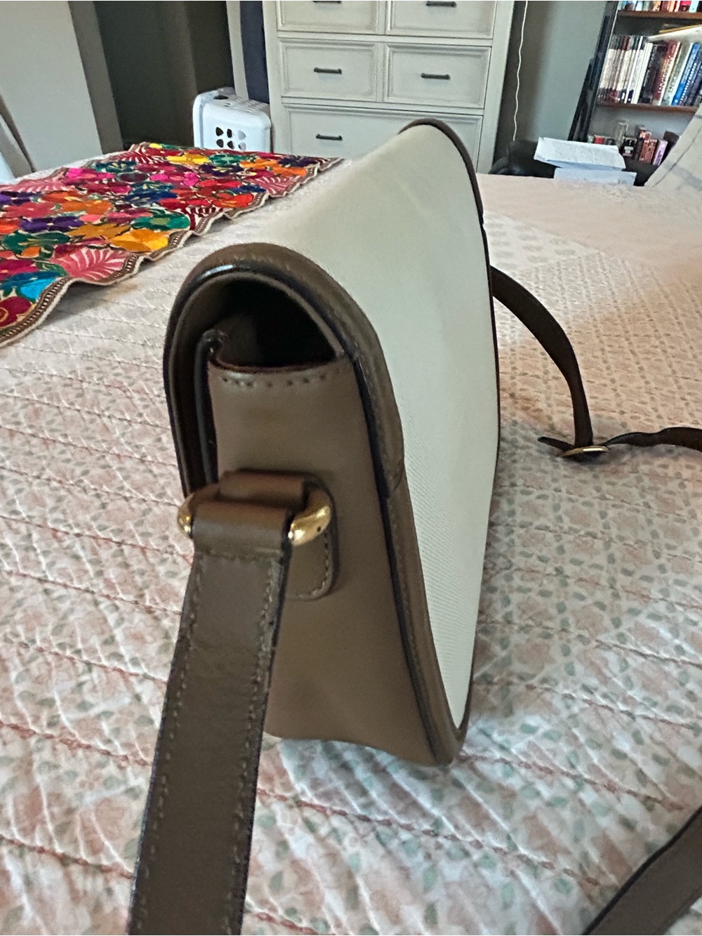 Gucci Derby Shoulder Bag in Cream Canvas and Brown Leather trim - Picture 10 of 17
